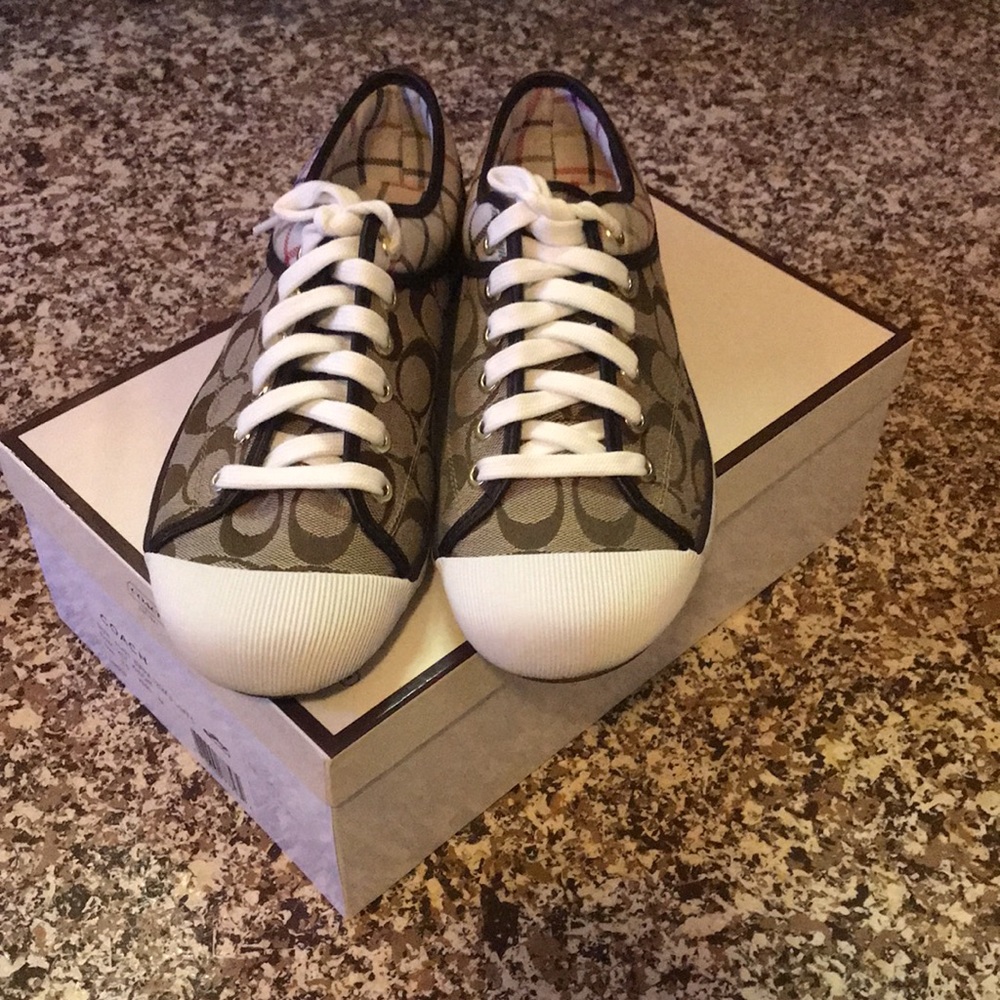 Brand New Coach 2002 ZORRA 12CM S C/SFT C KHI/CHT Sneakers